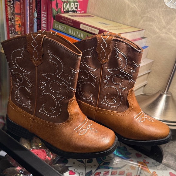 wonder nation Other - Wonder Nation Brown Kids Boots